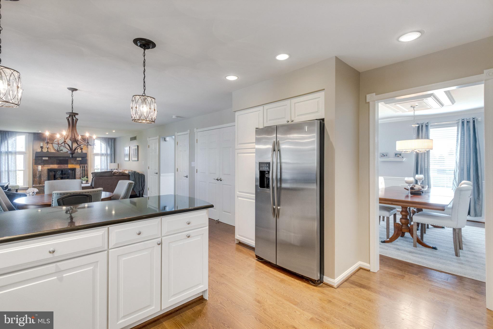 TARA OAKS - Residential