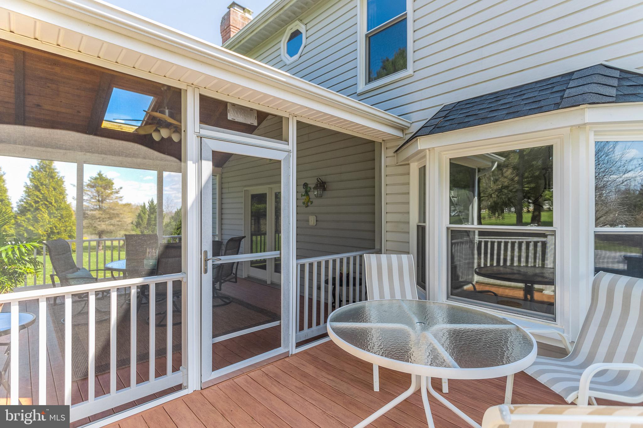 TARA OAKS - Residential