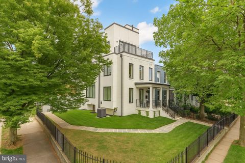 1631 G STREET SE WASHINGTON DC 20003