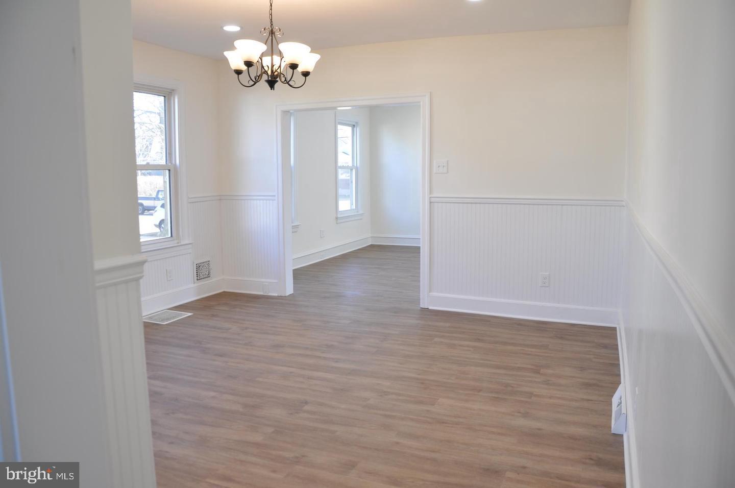 241 MAPLE AVENUE