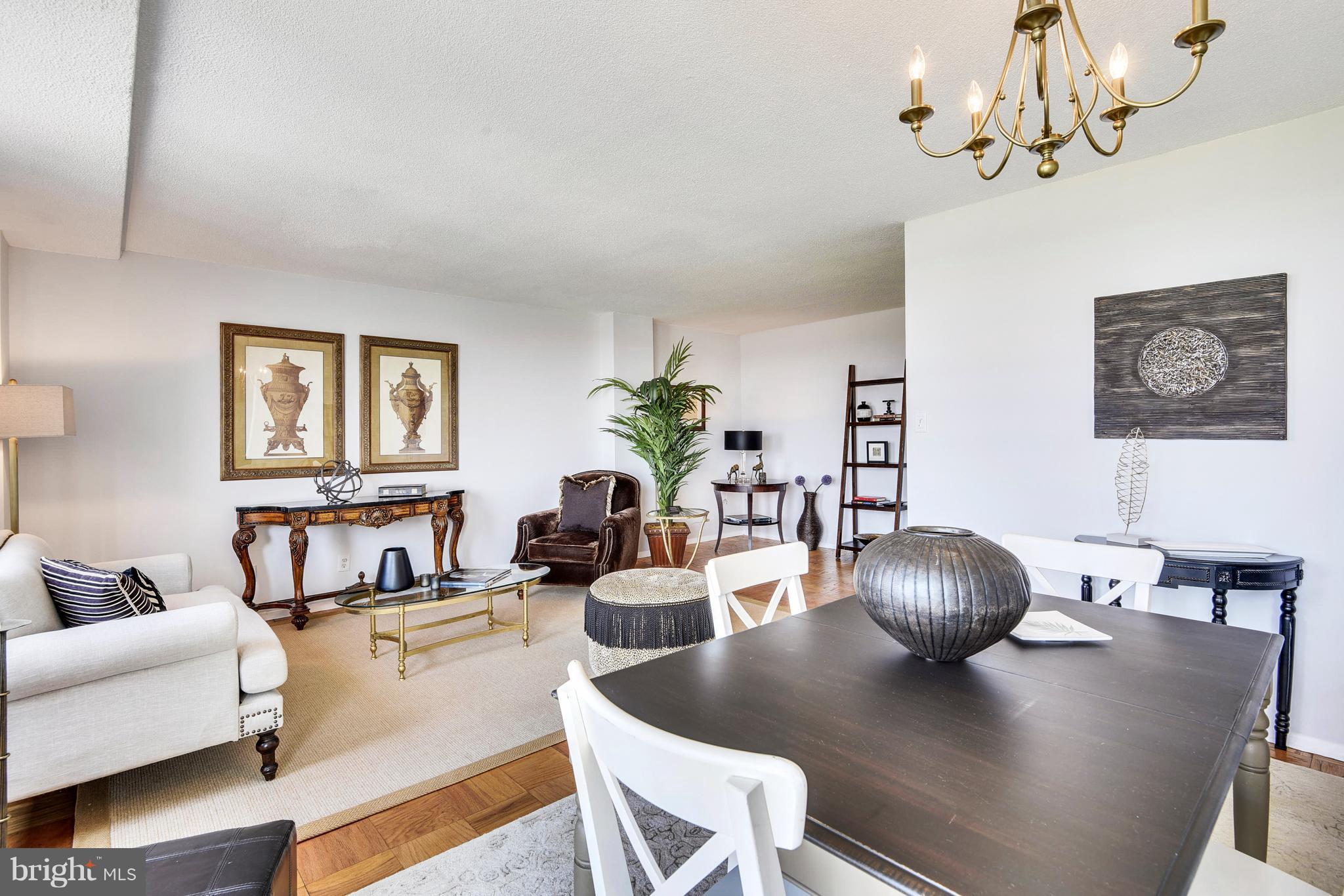 MARINA TOWERS - Residential