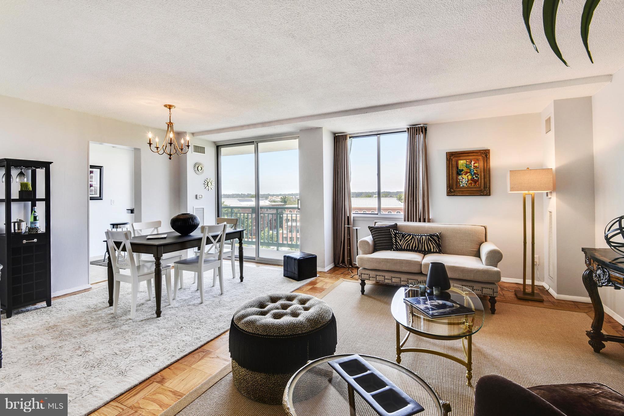 MARINA TOWERS - Residential