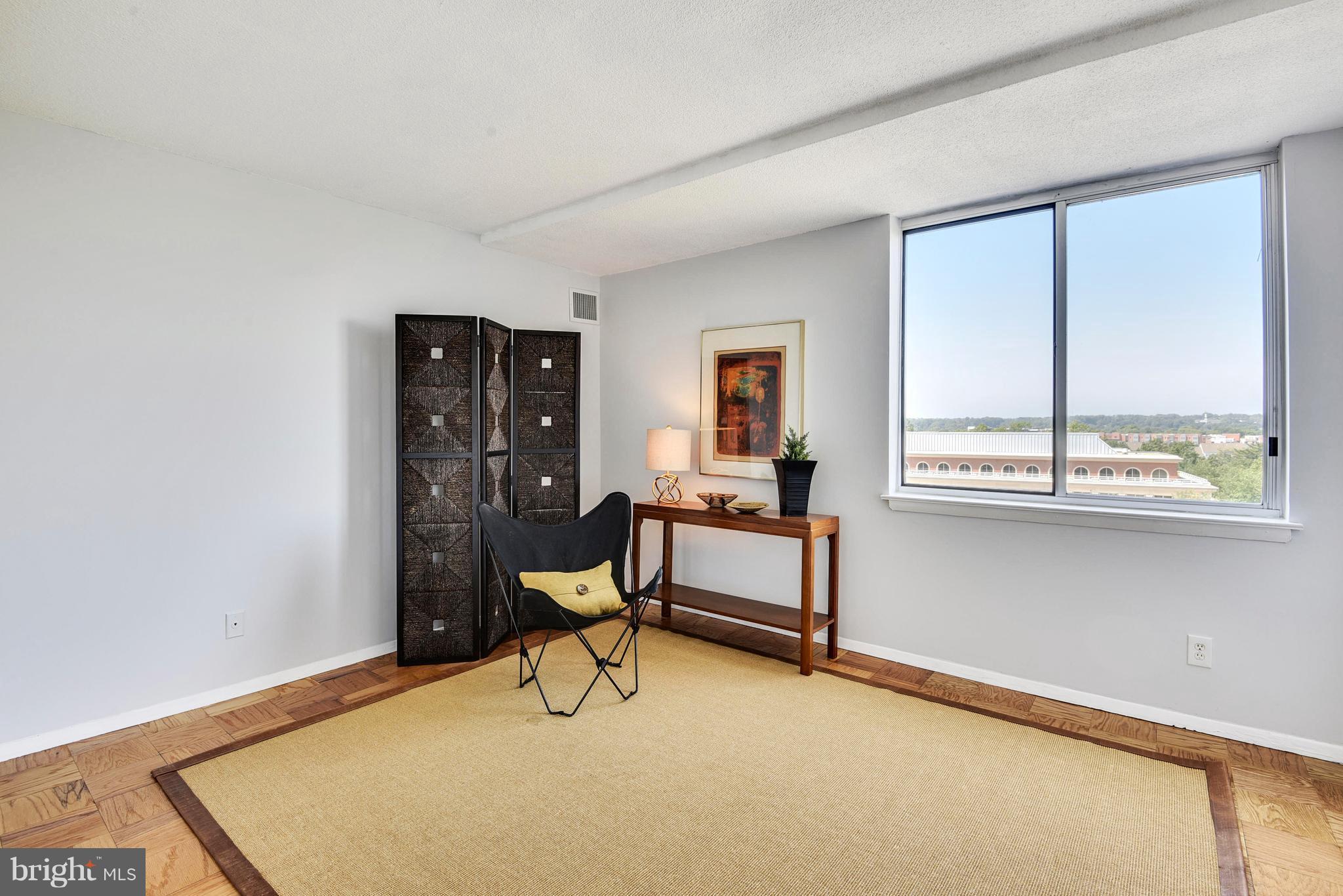 MARINA TOWERS - Residential