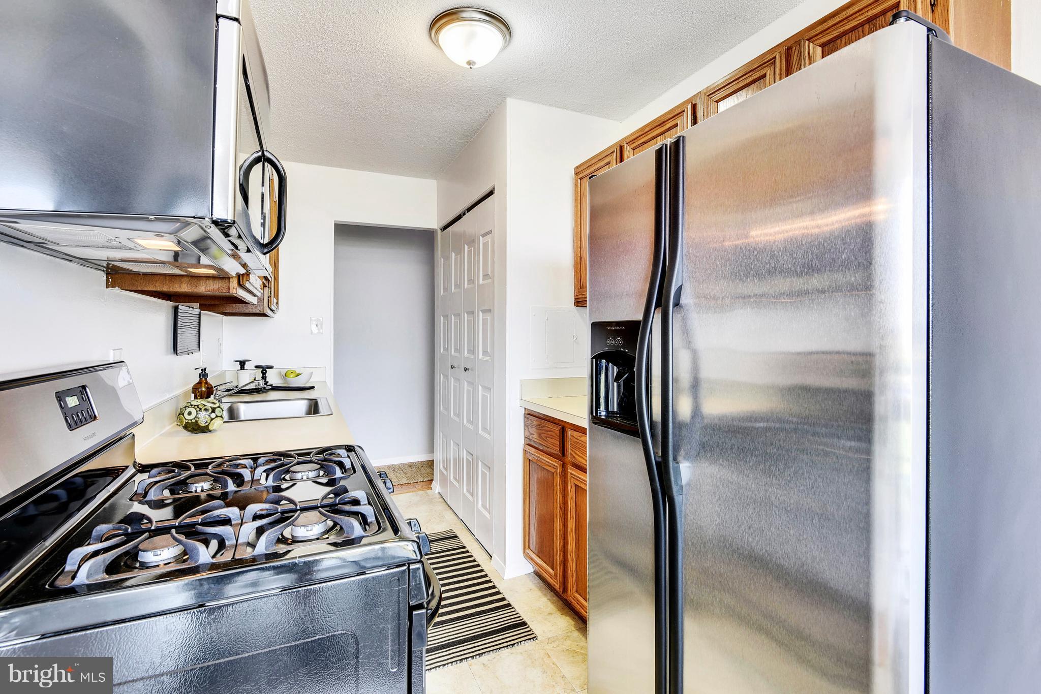 MARINA TOWERS - Residential