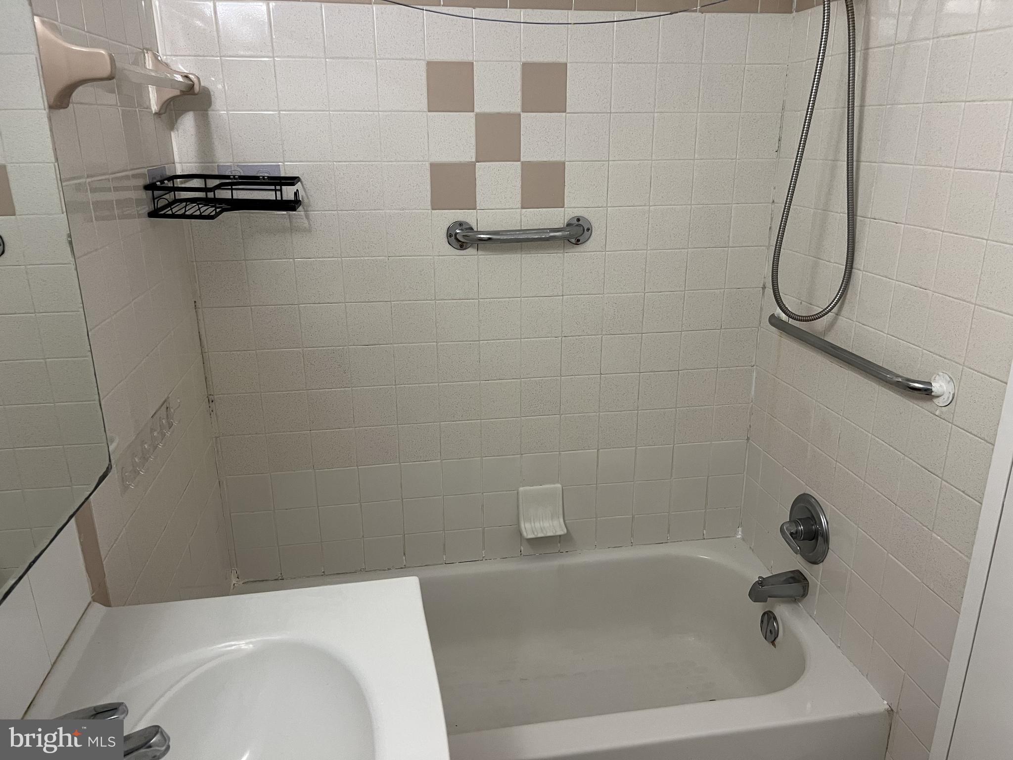 BUSTLETON - Residential Lease