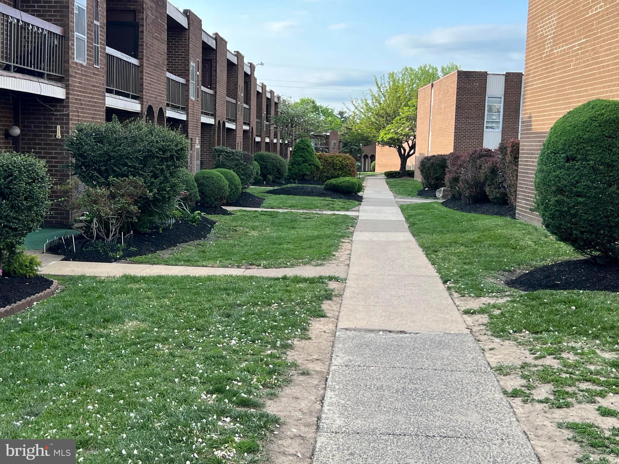 BUSTLETON - Residential Lease