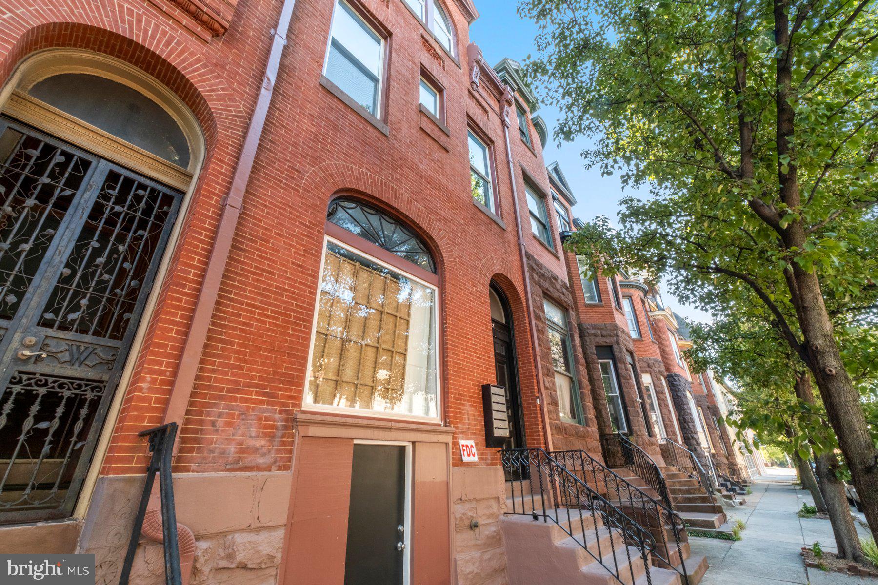 1927 SAINT PAUL STREET 2