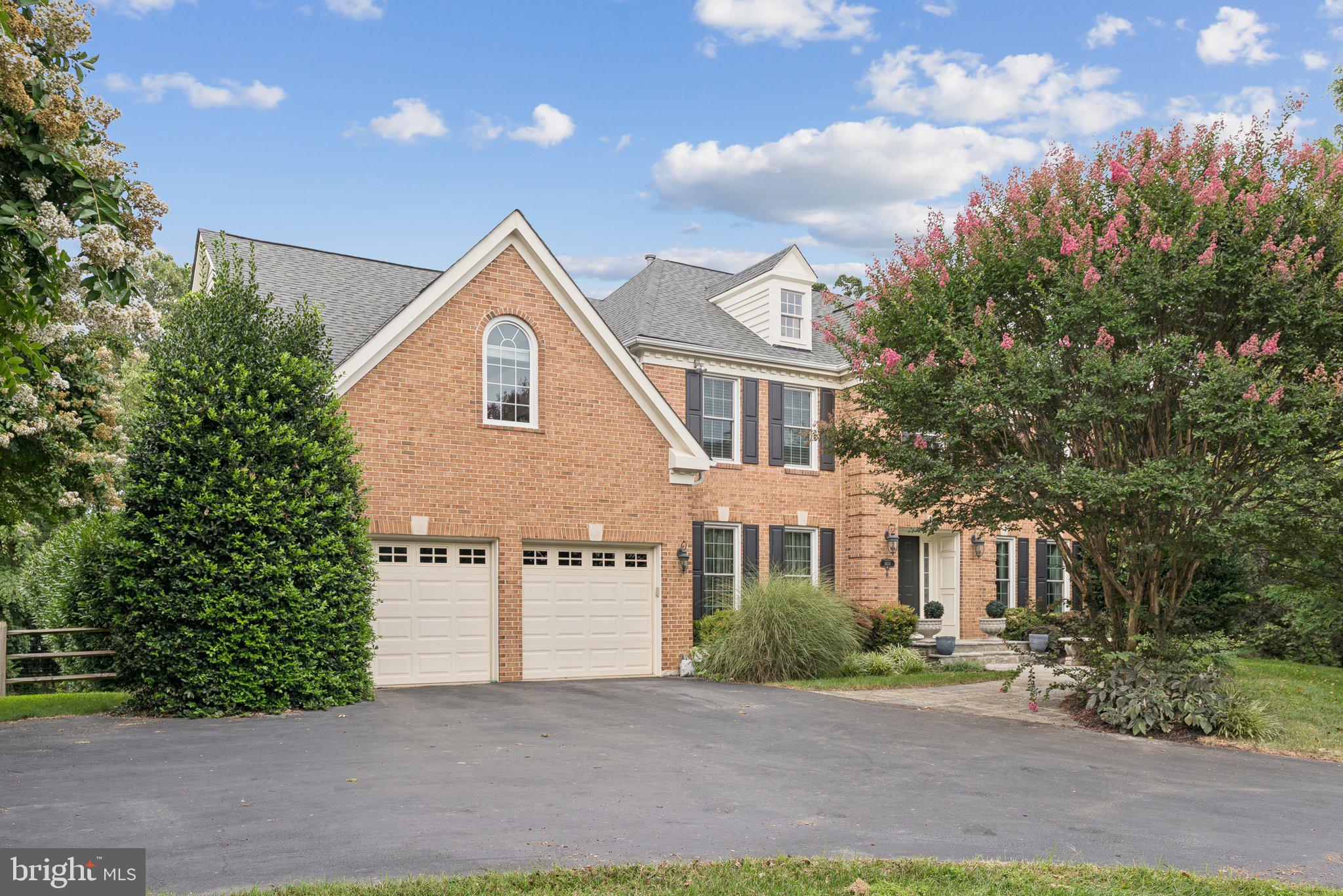 DUFIEF MILL ESTATES - Residential