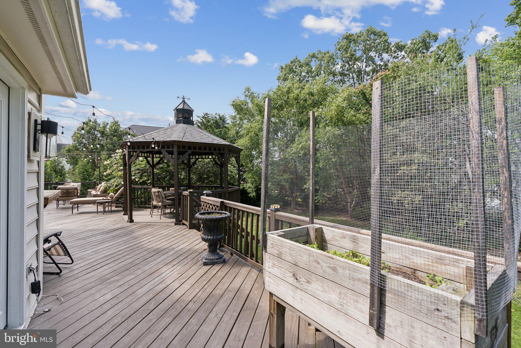 DUFIEF MILL ESTATES - Residential