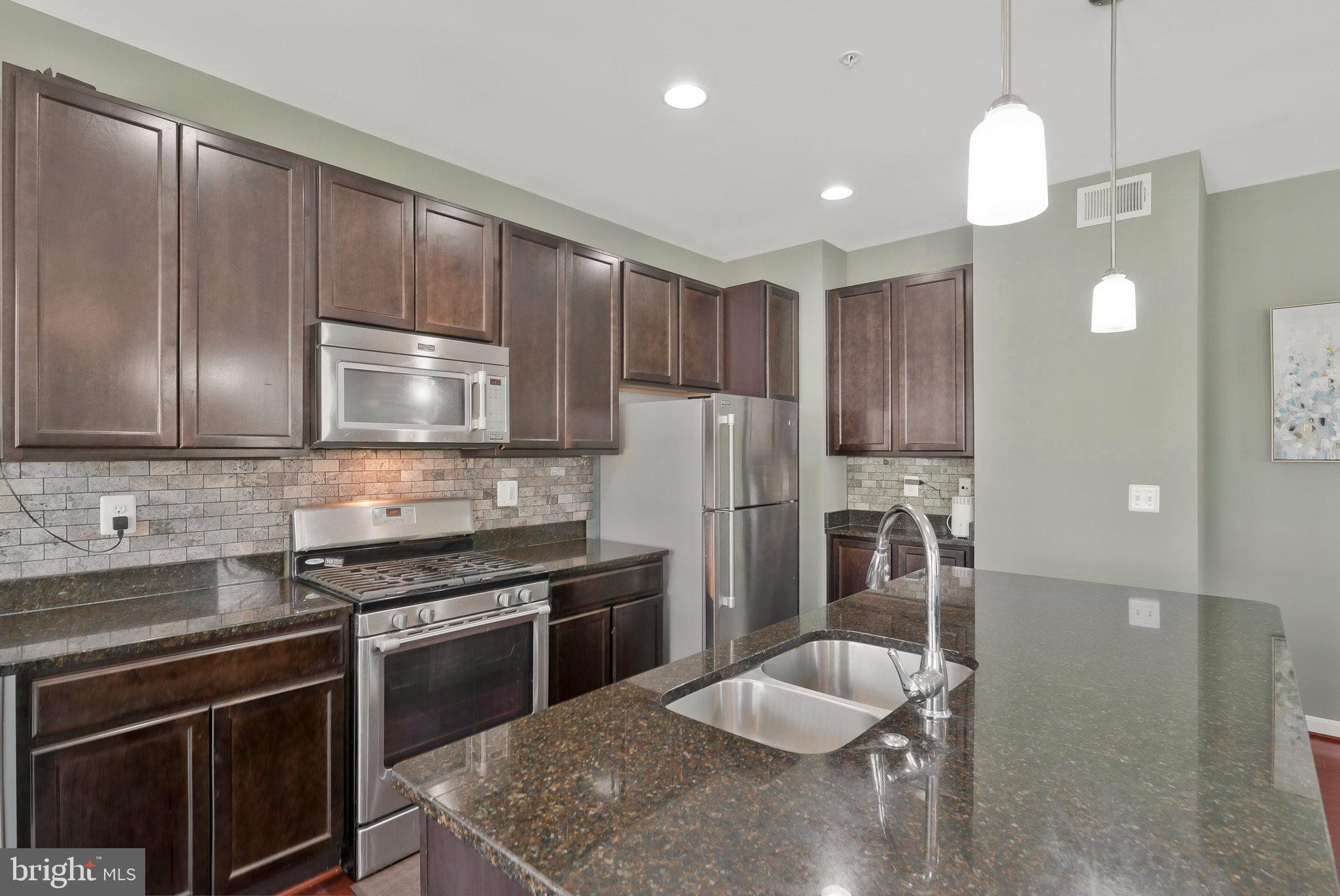 STEEPLECHASE - Residential Lease