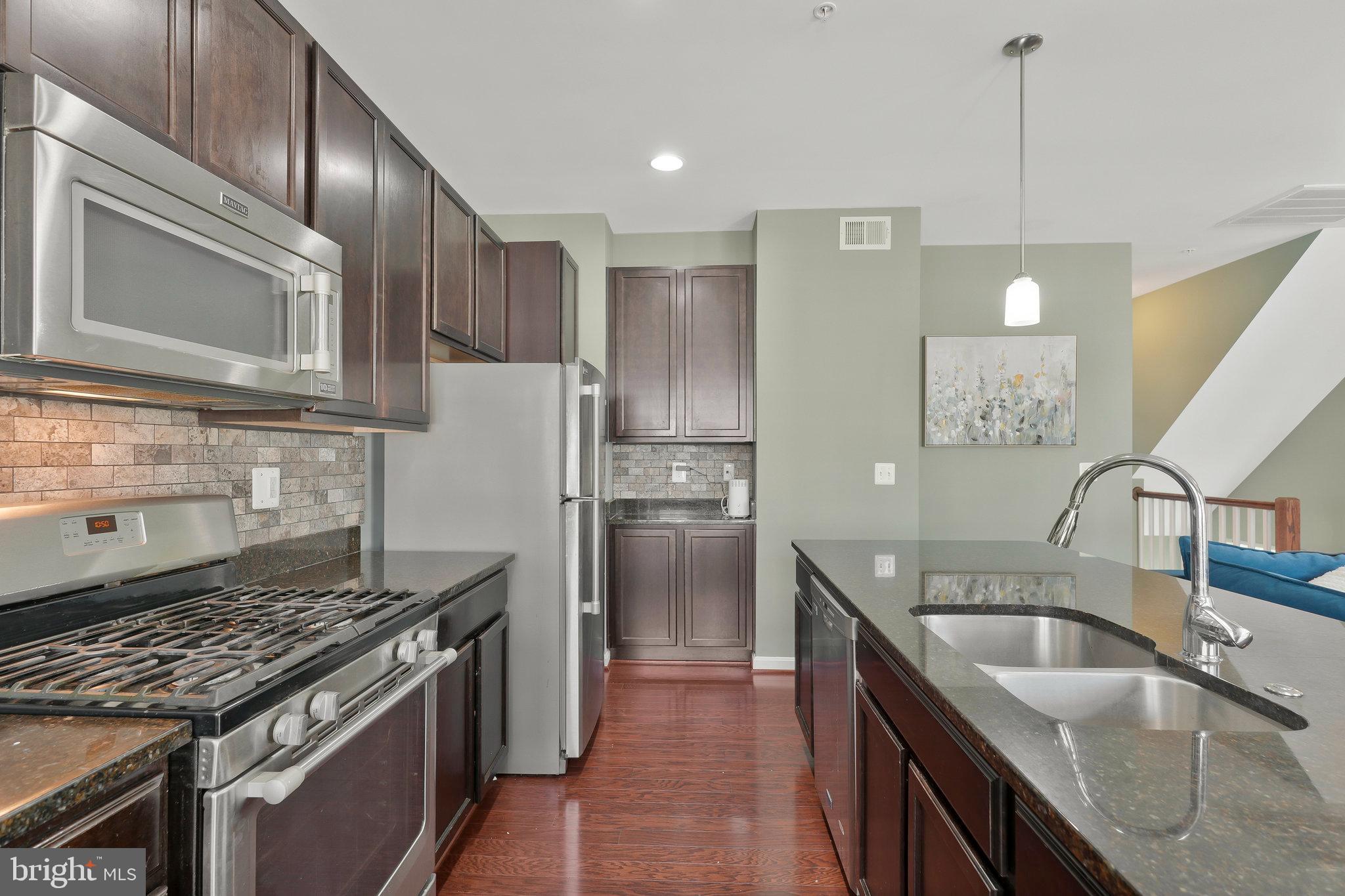 STEEPLECHASE - Residential Lease