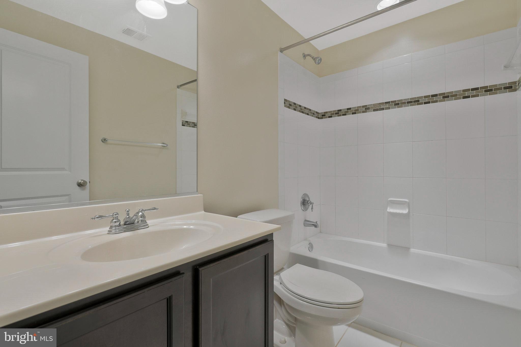 STEEPLECHASE - Residential Lease