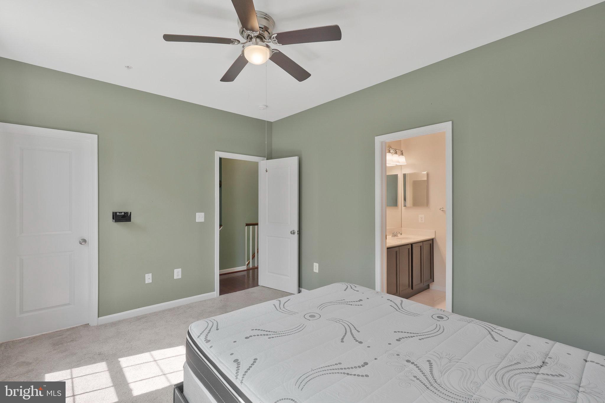 STEEPLECHASE - Residential Lease