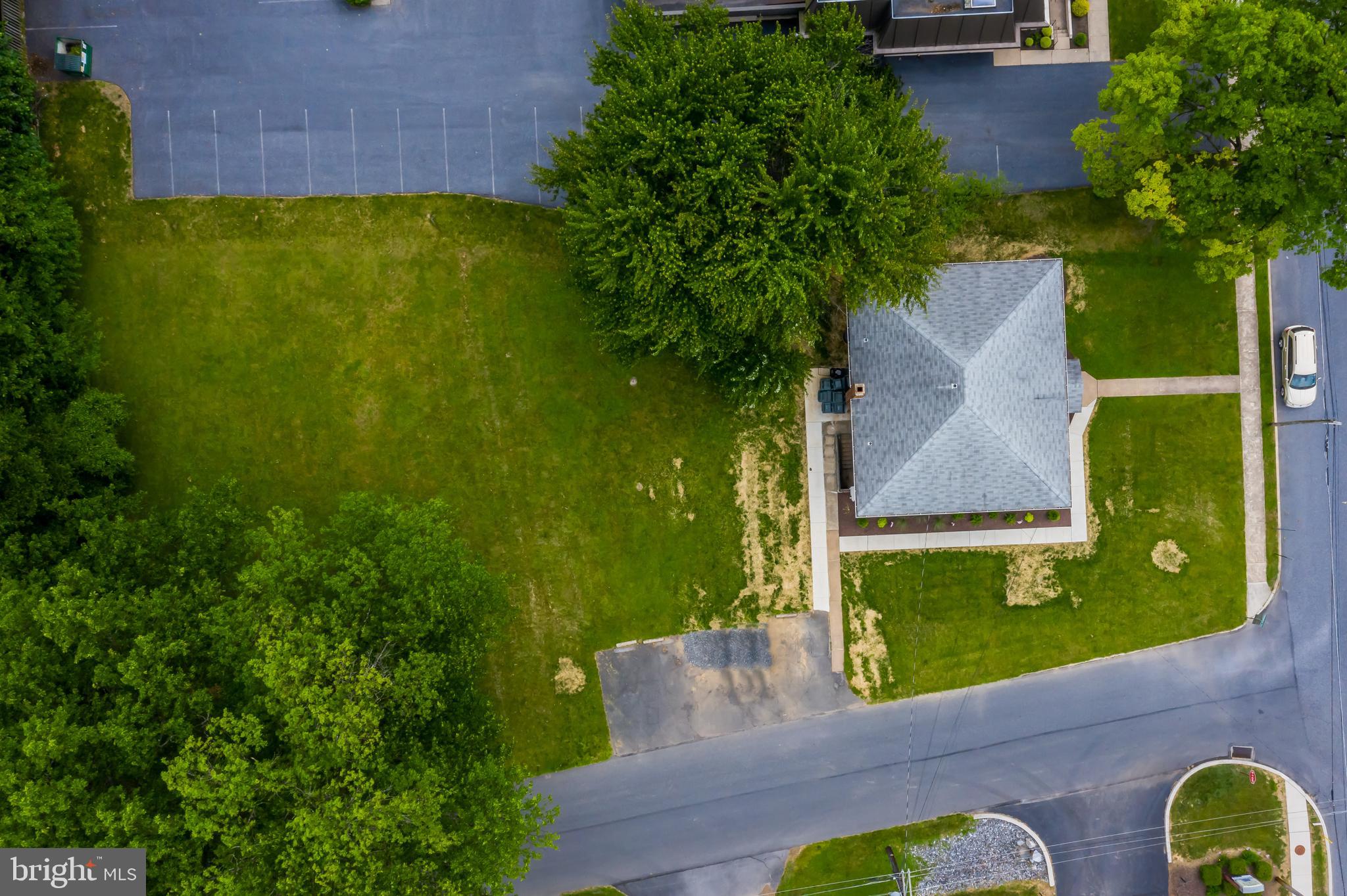 HAMPDEN - Residential Lease