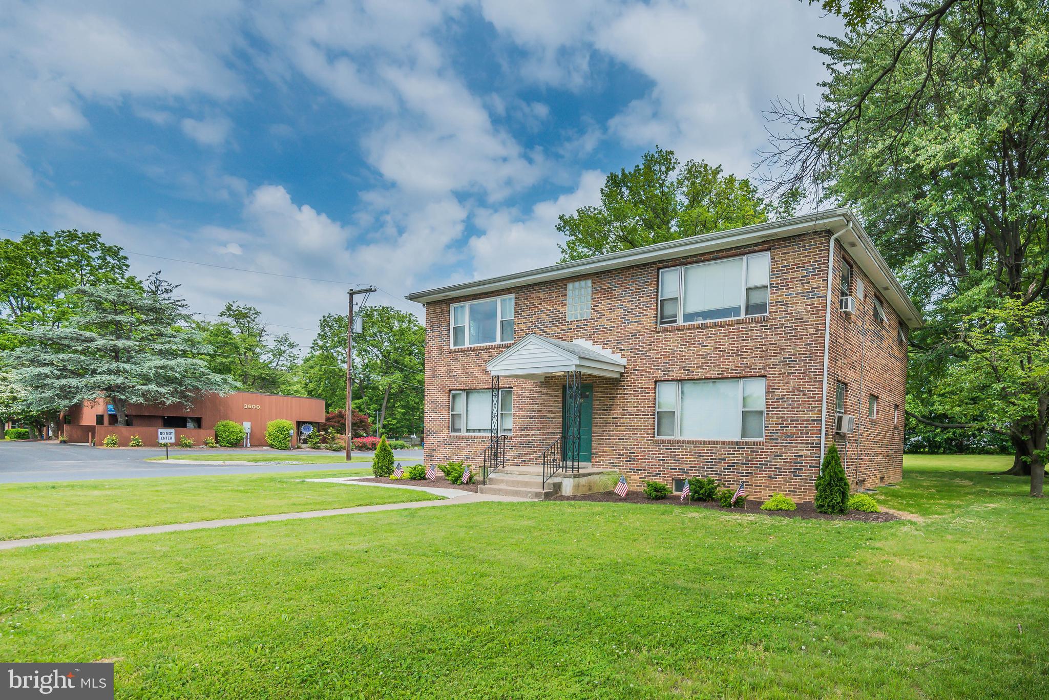 HAMPDEN - Residential Lease