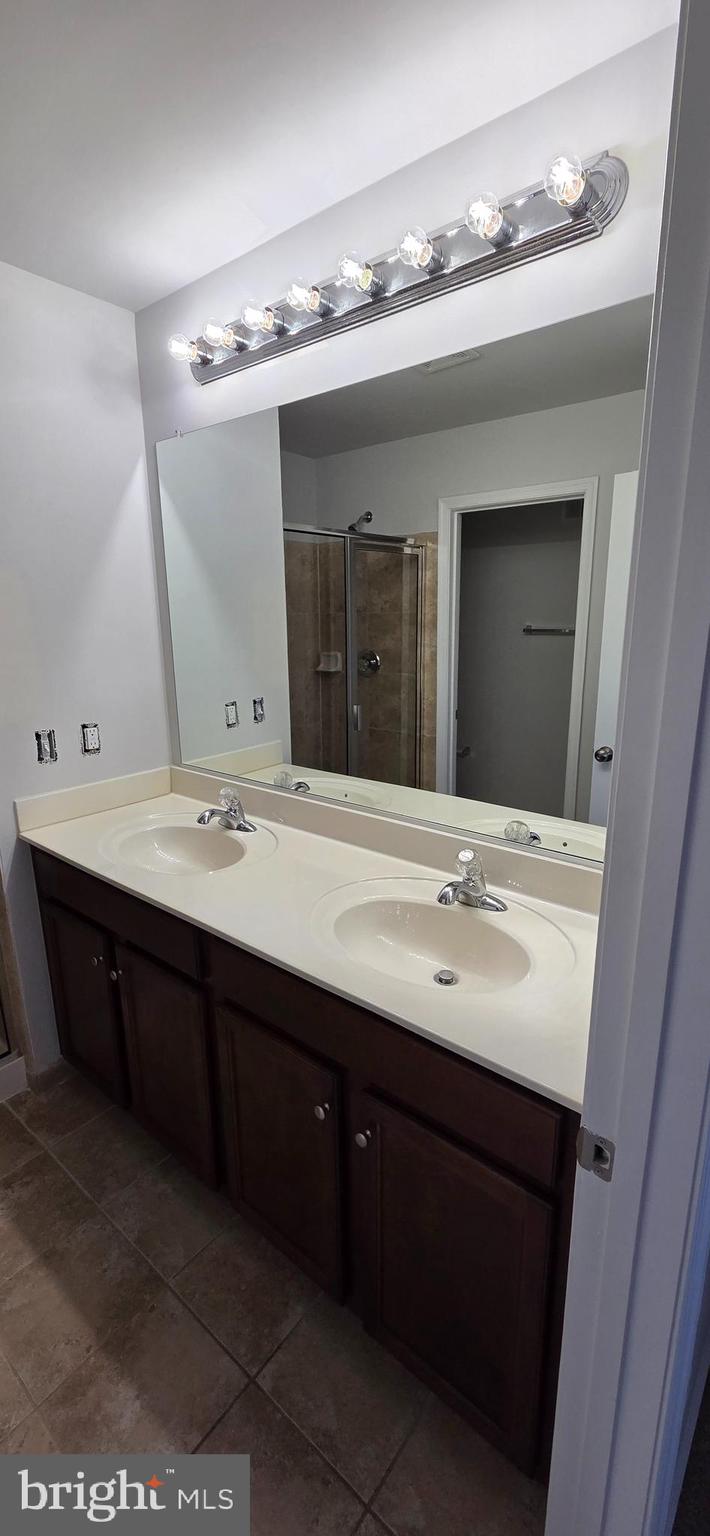 STONE RIDGE SOUTH - Residential Lease