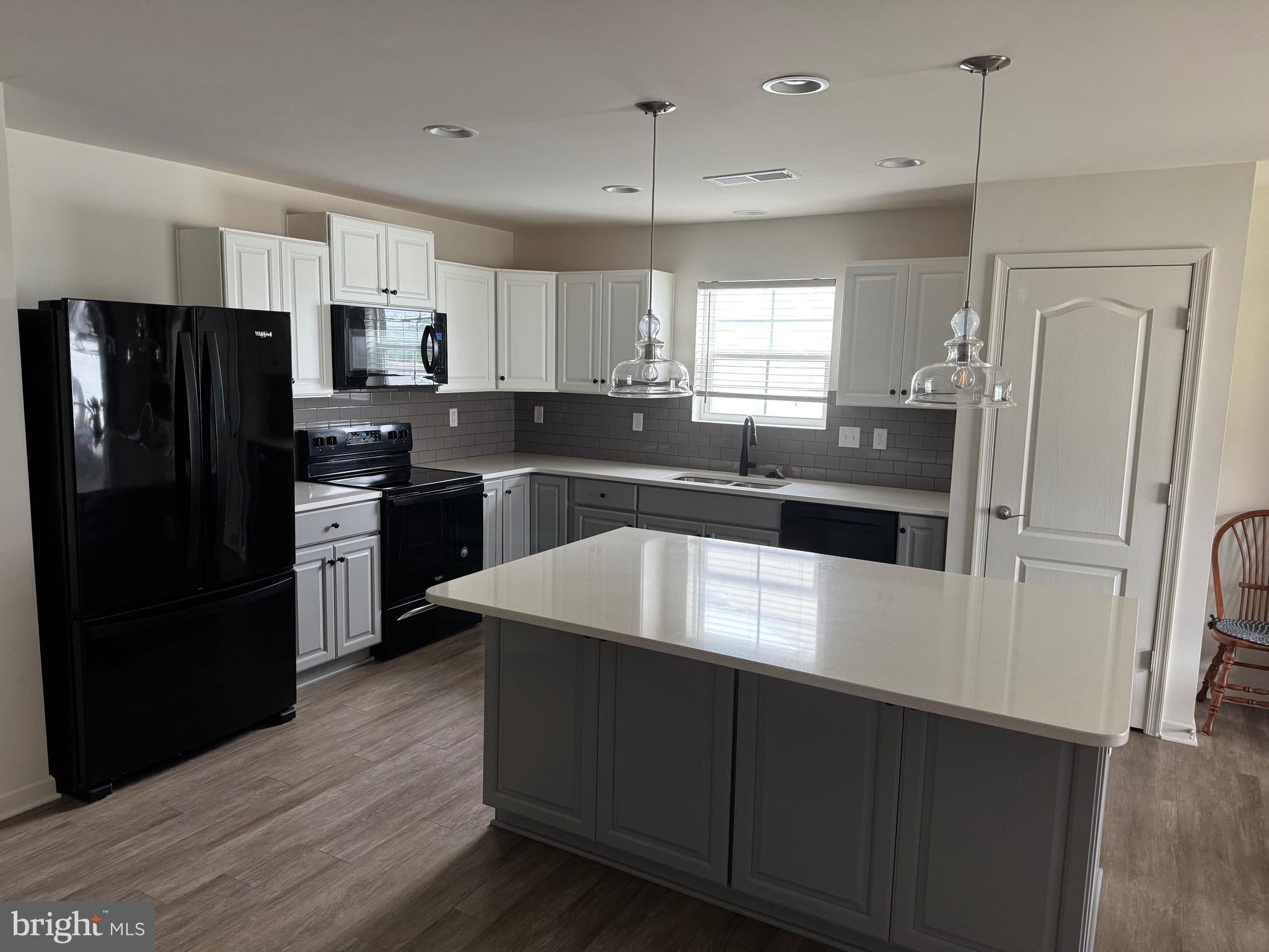 MORNING DOVE ESTATES - Residential