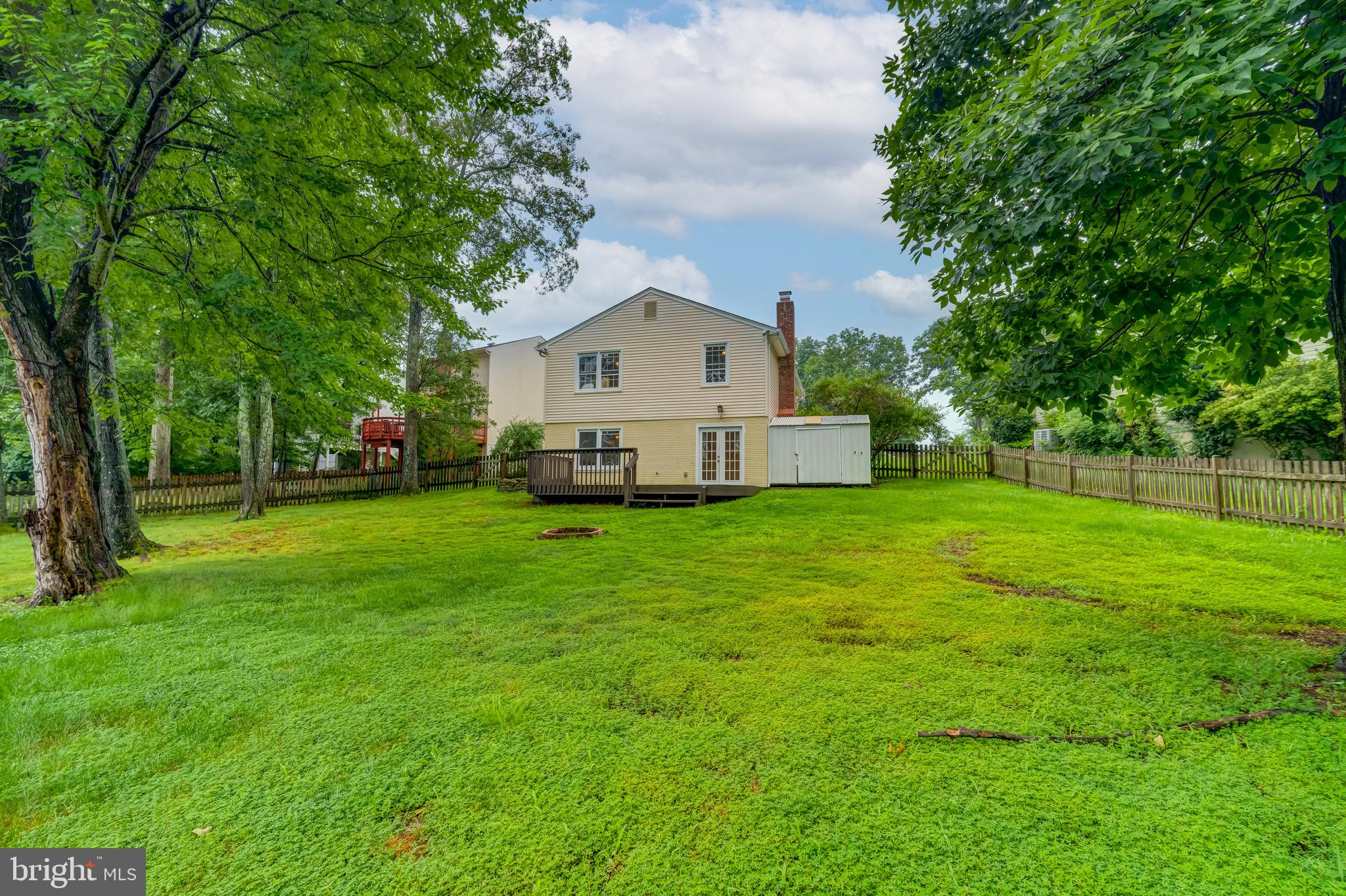 LAKE RIDGE - Residential