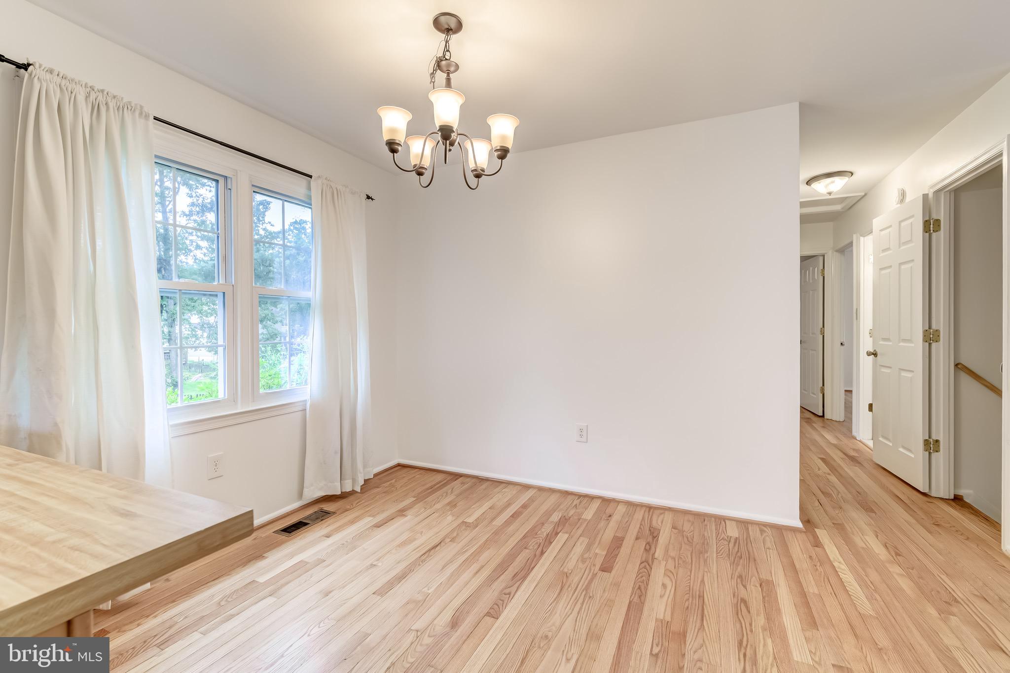 LAKE RIDGE - Residential