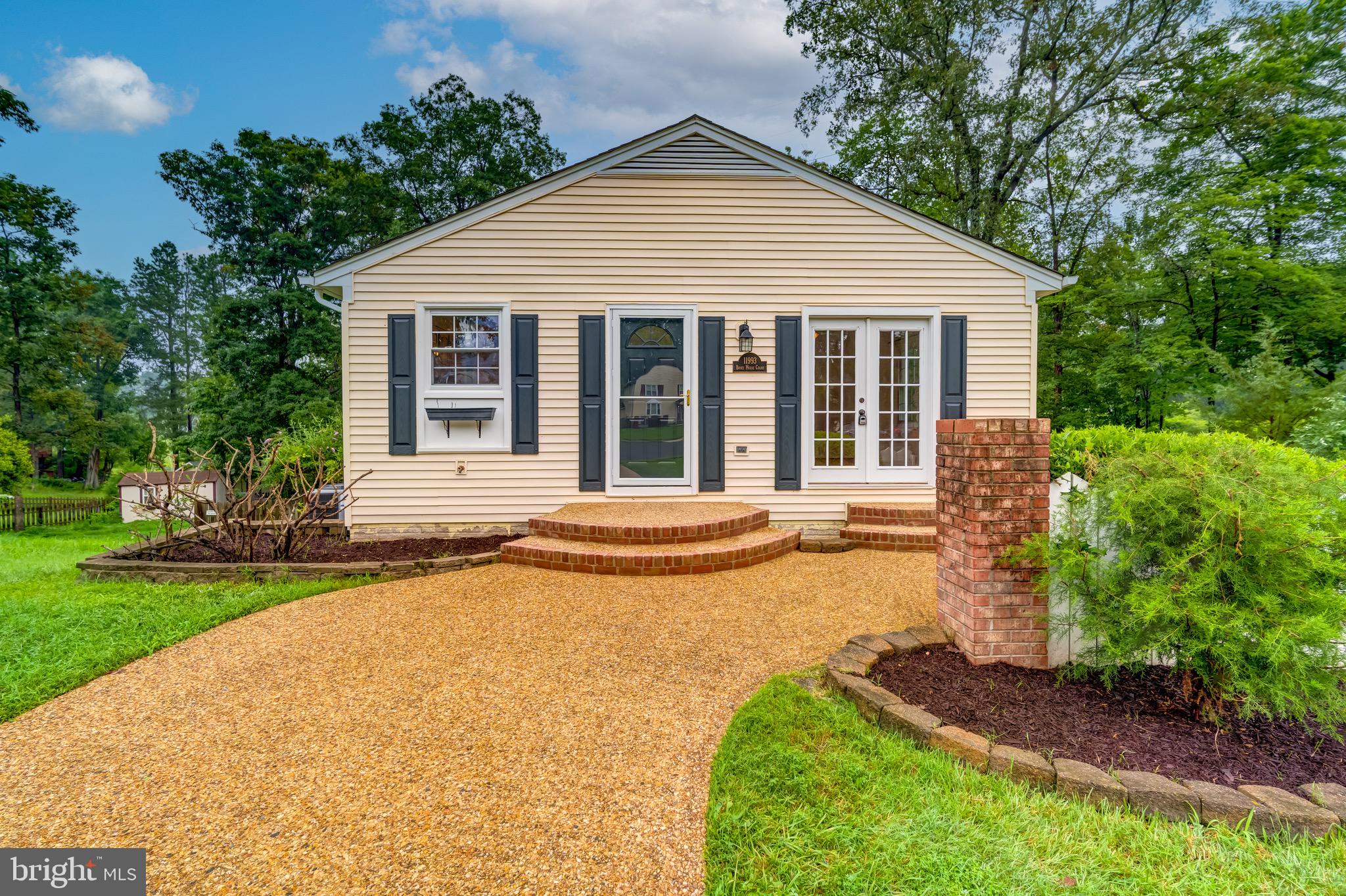 LAKE RIDGE - Residential