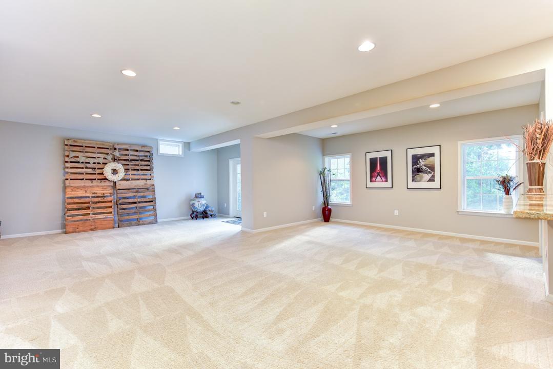 THE REGENTS AT LAKE MANASSAS - Residential