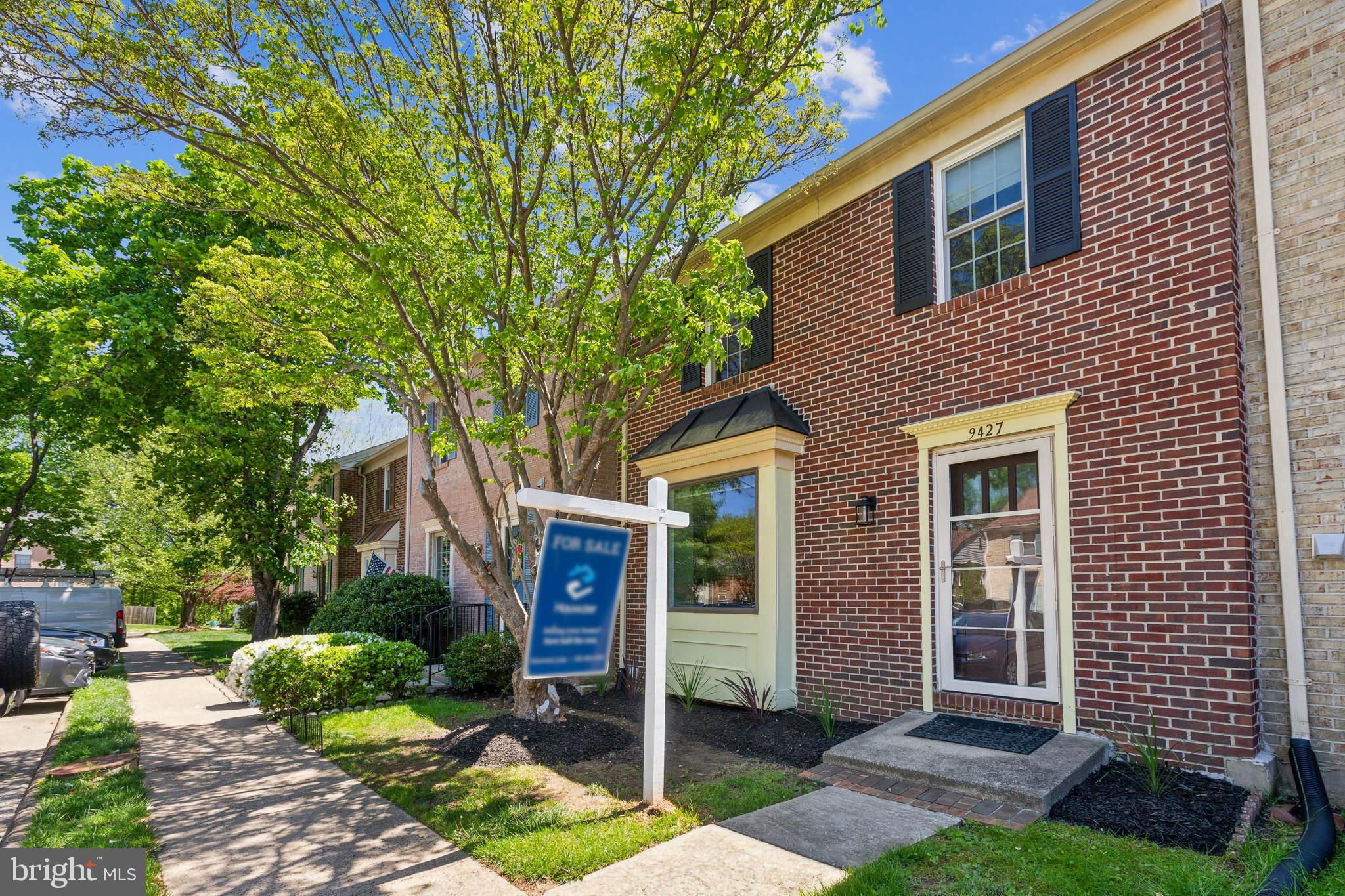9427 CANDLEBERRY COURT