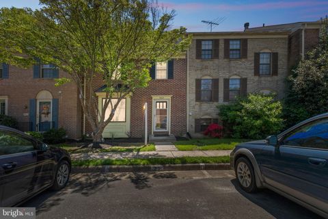 9427 CANDLEBERRY COURT BURKE VA 22015
