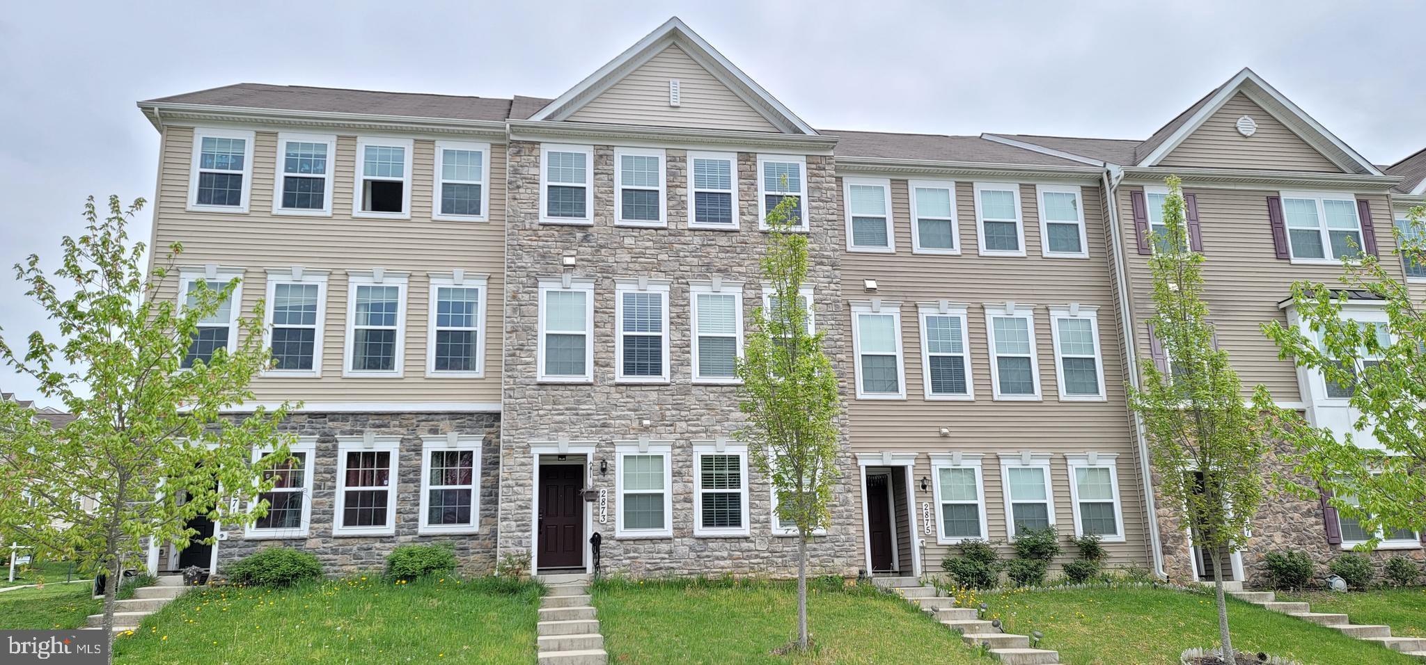 2873 BURROWS LANE