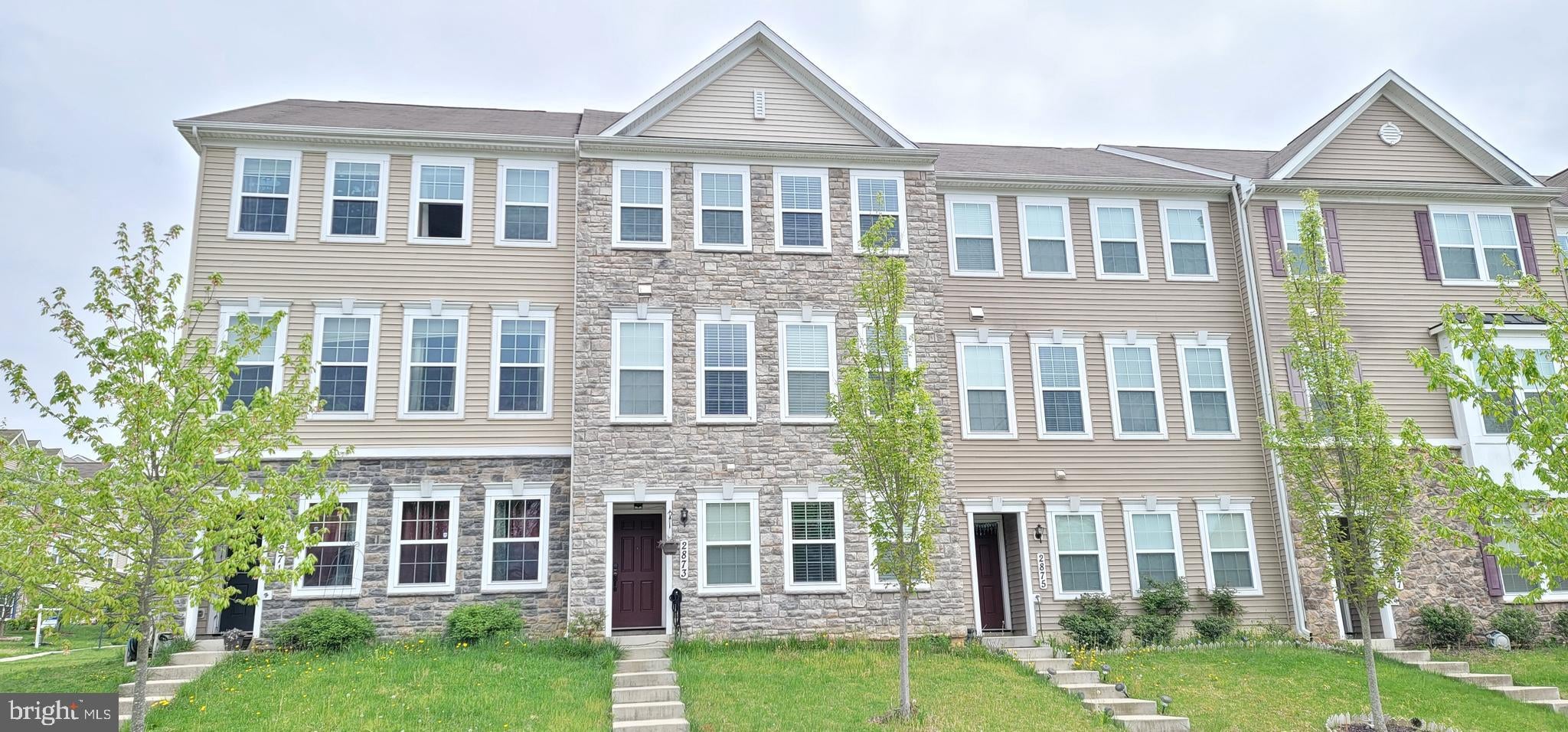 2873 BURROWS LANE