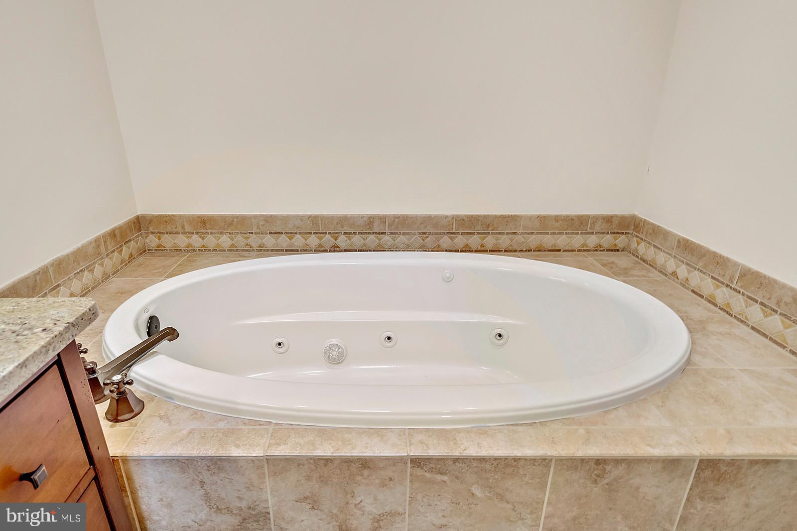 ASHBURN FARM - Residential