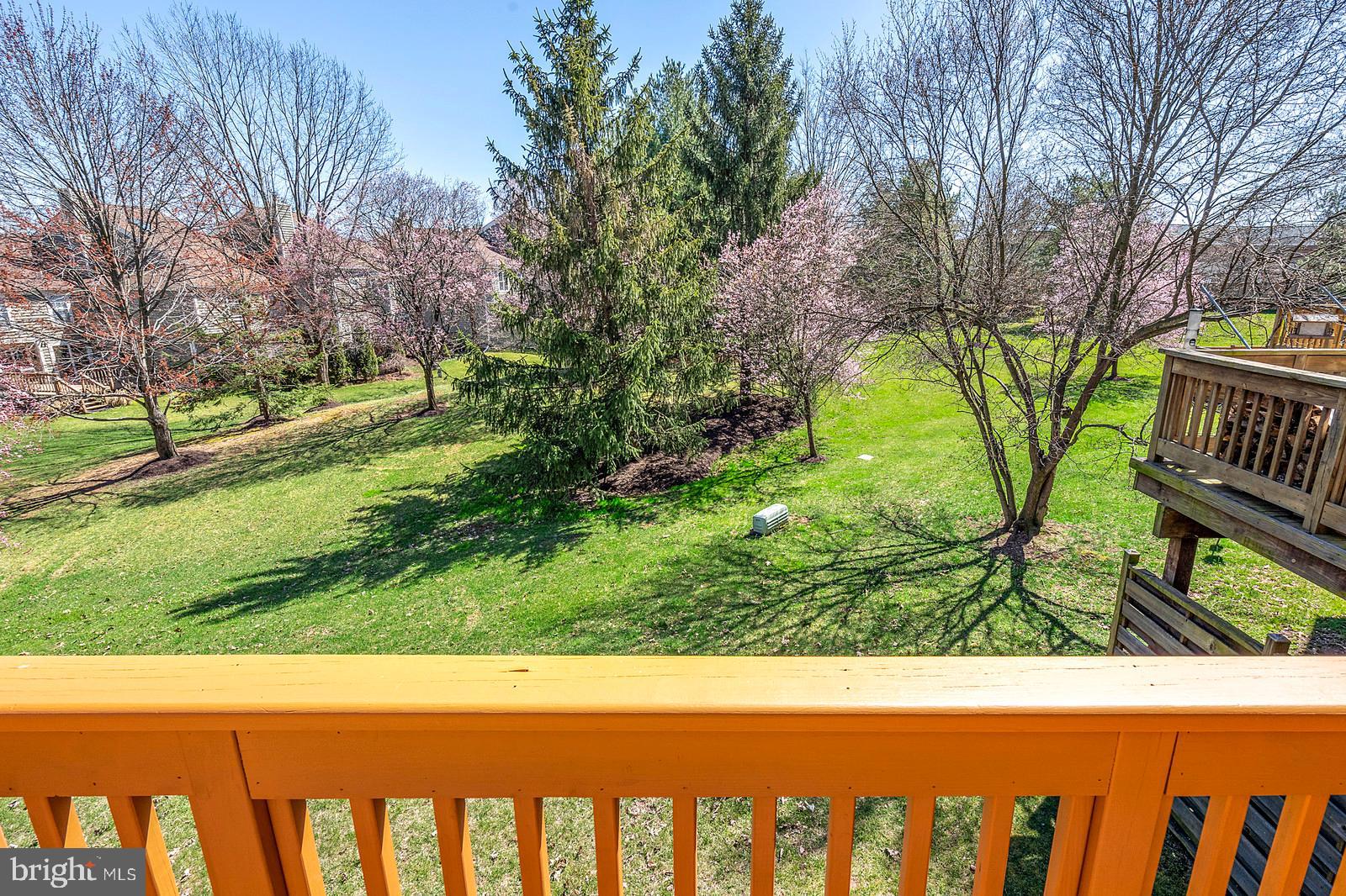 ASHBURN FARM - Residential