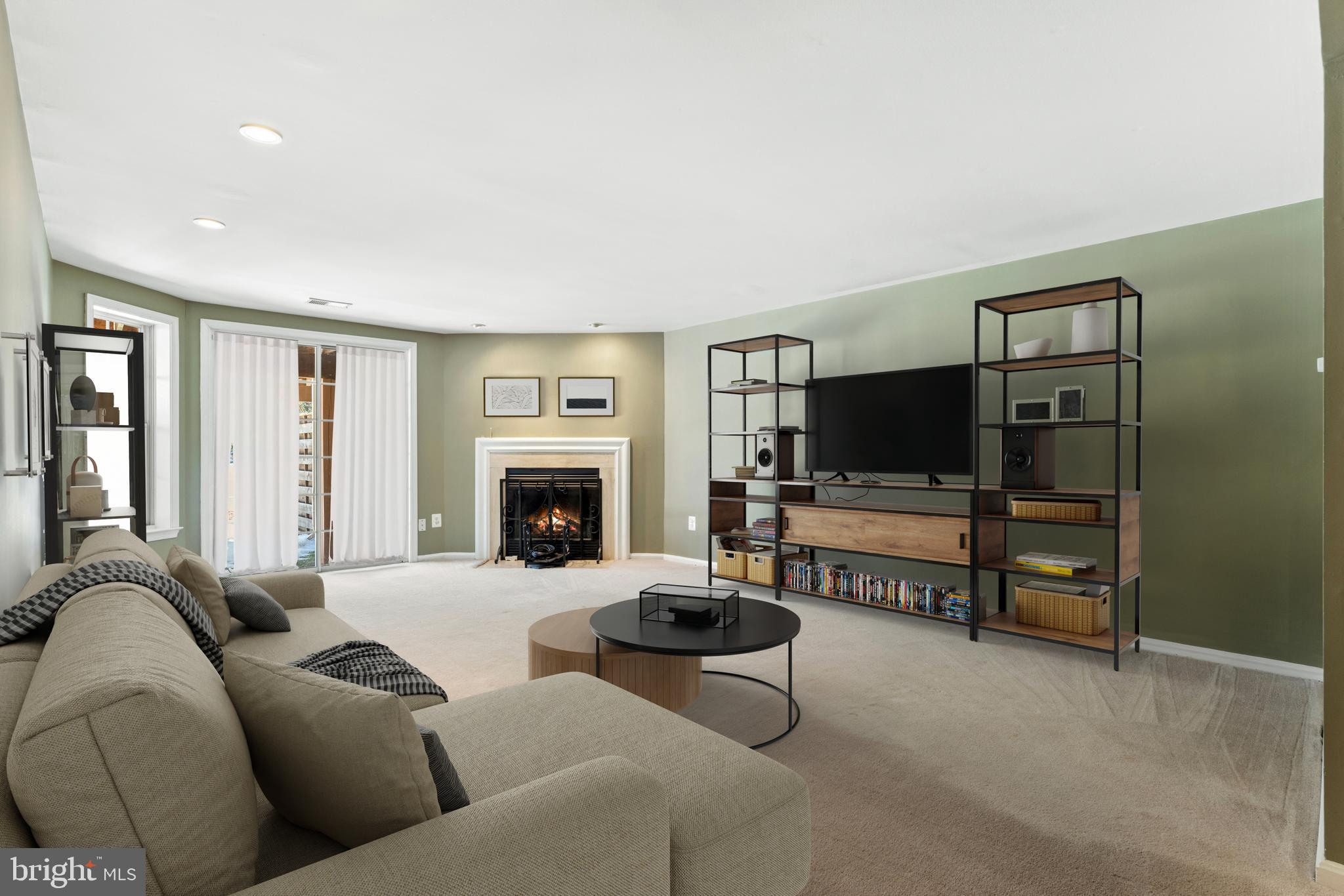 ASHBURN FARM - Residential