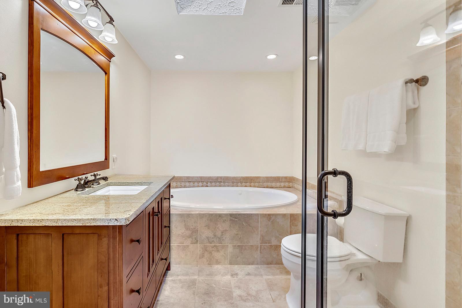 ASHBURN FARM - Residential