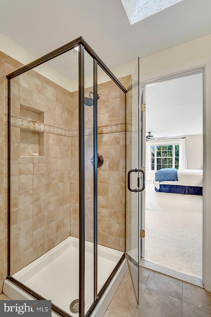 ASHBURN FARM - Residential