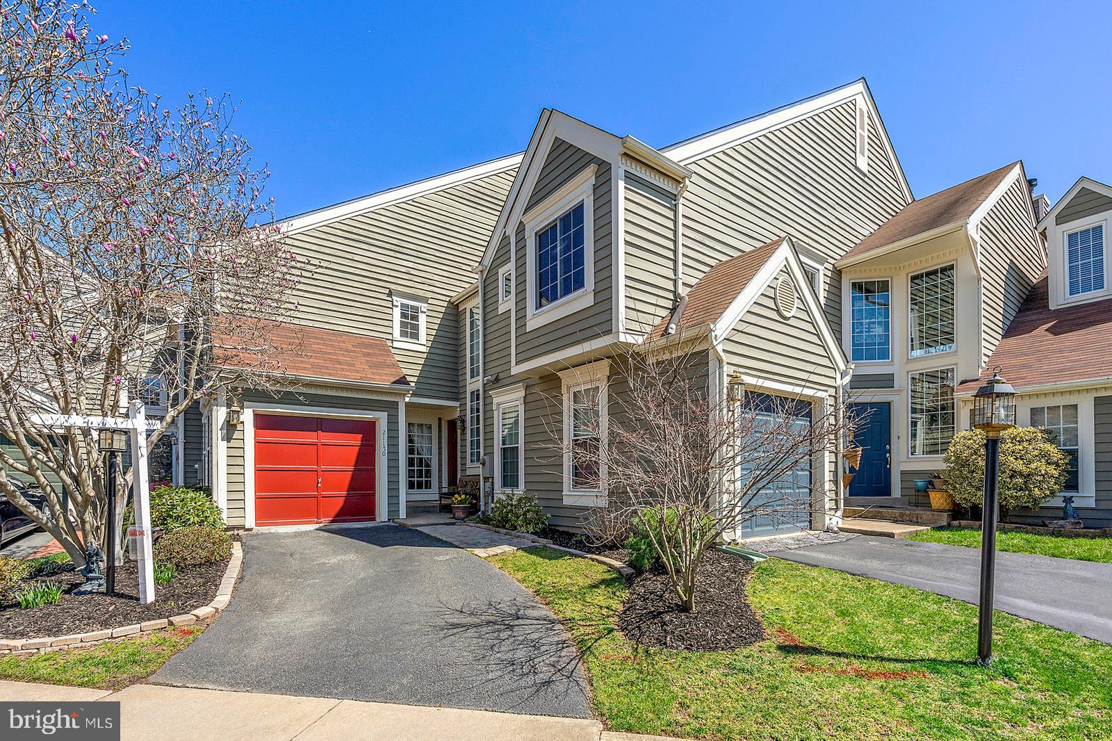 ASHBURN FARM - Residential