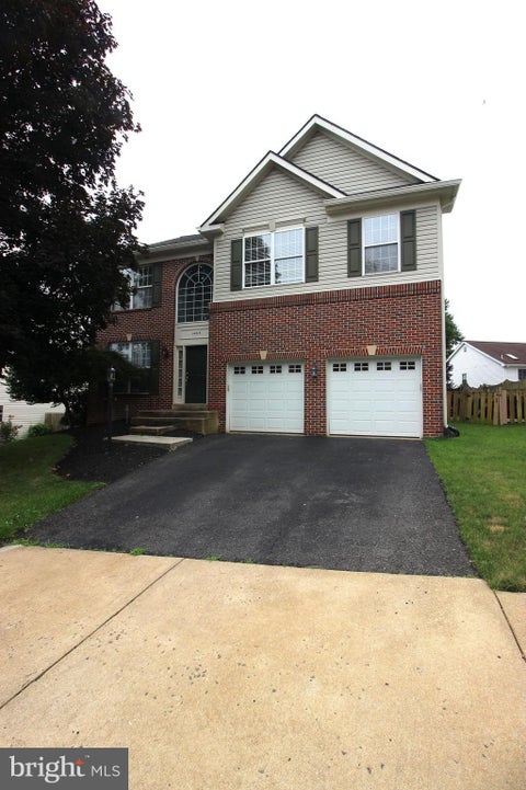 Homes For Rent - 14015 Wood Rock Way<br/> Fairfax County, CENTREVILLE, VA 20121