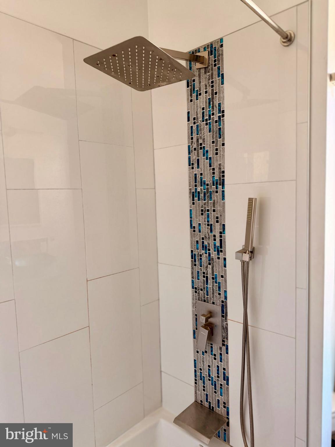 WEST KENSINGTON - Residential