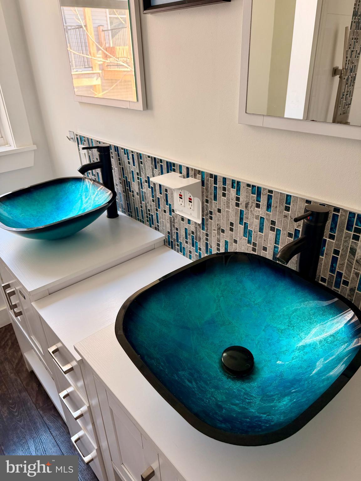 WEST KENSINGTON - Residential