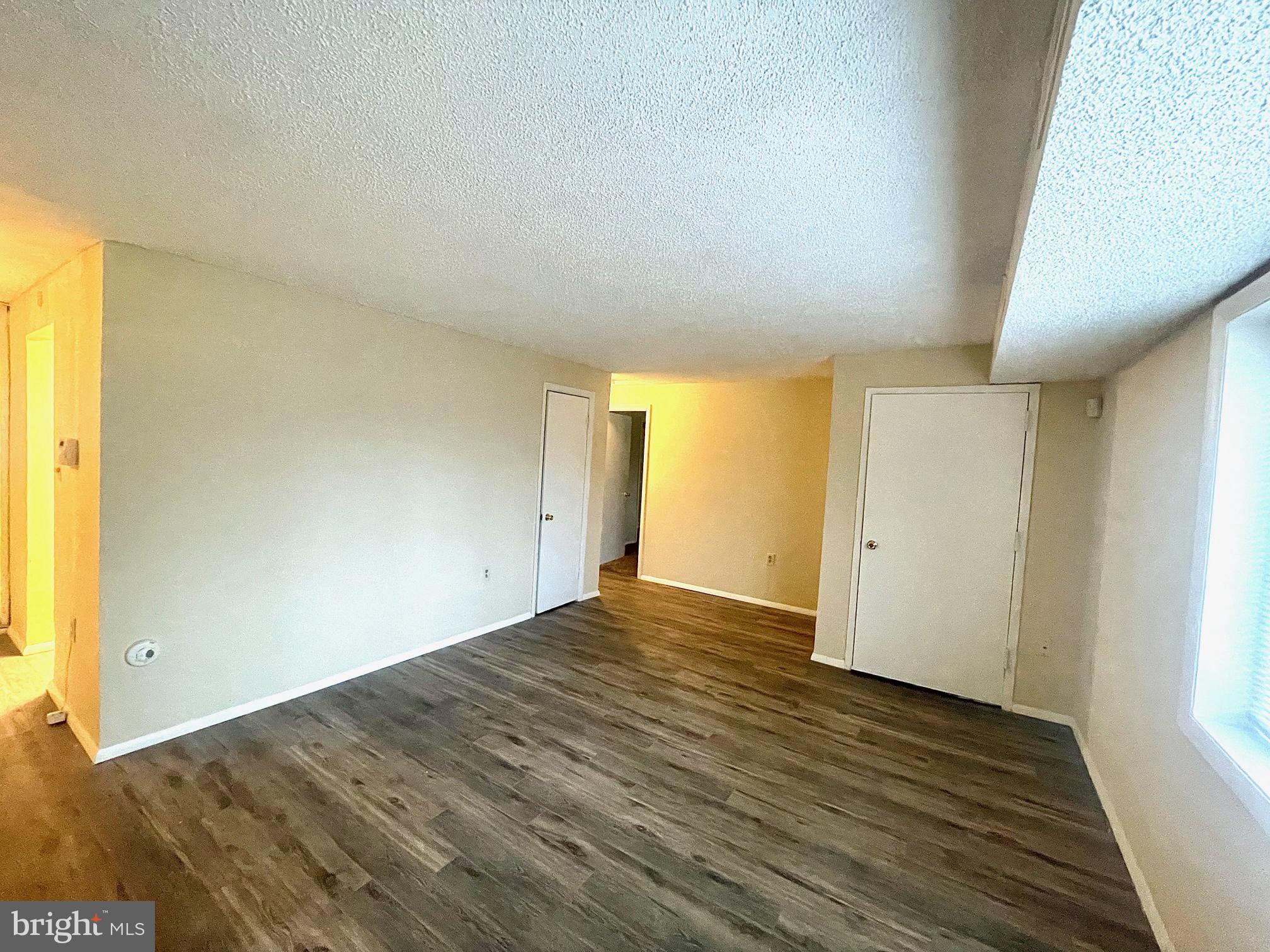 SWANN HILL CONDOMINIUMS - Residential