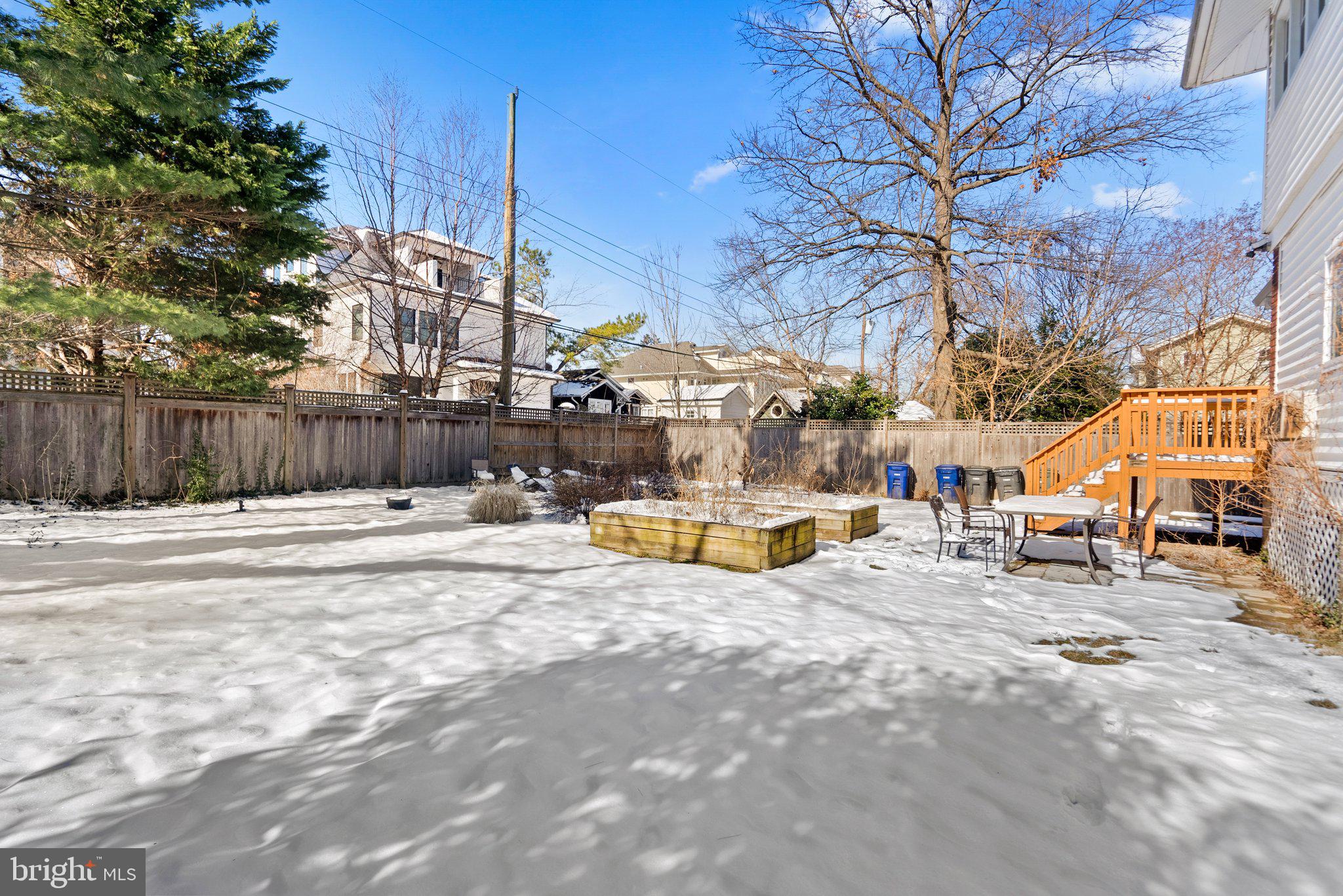 LYON VILLAGE - Residential Lease