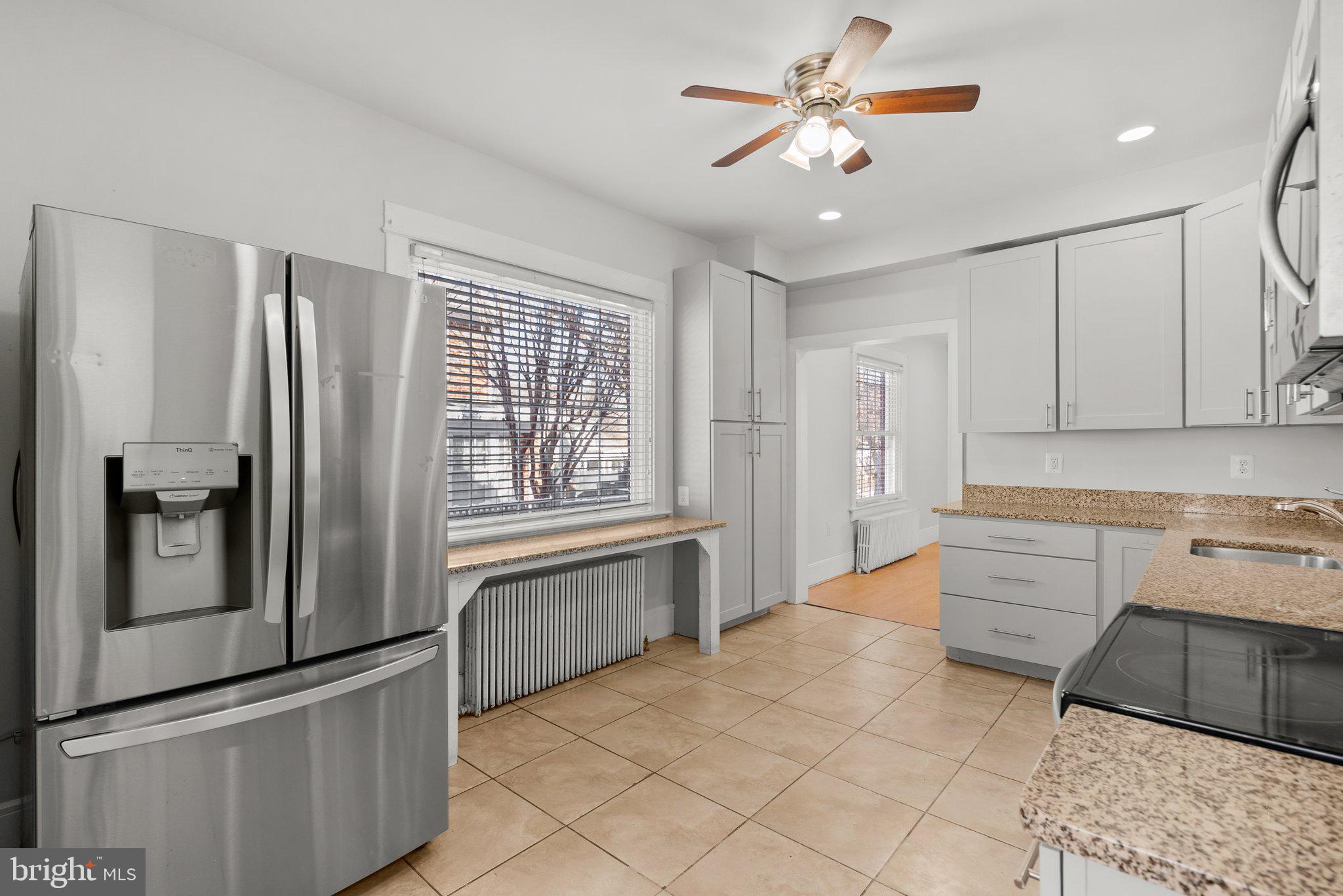 LYON VILLAGE - Residential Lease