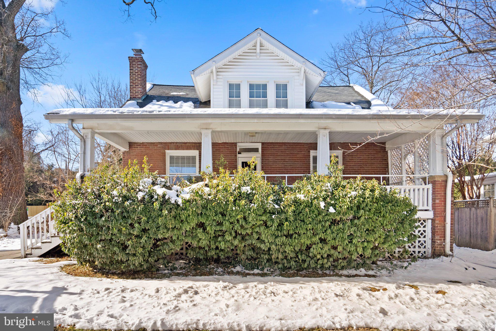 LYON VILLAGE - Residential Lease