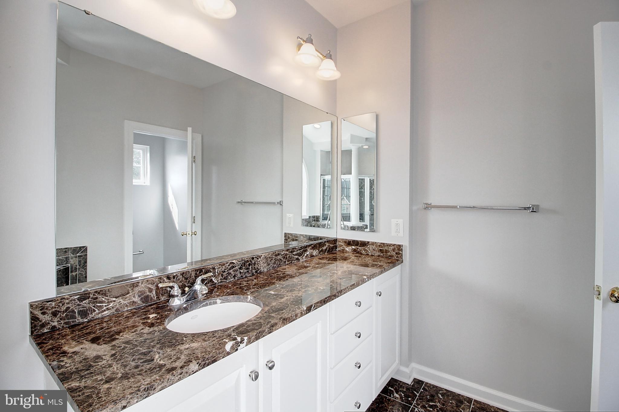 WALNUT RIDGE - Residential Lease