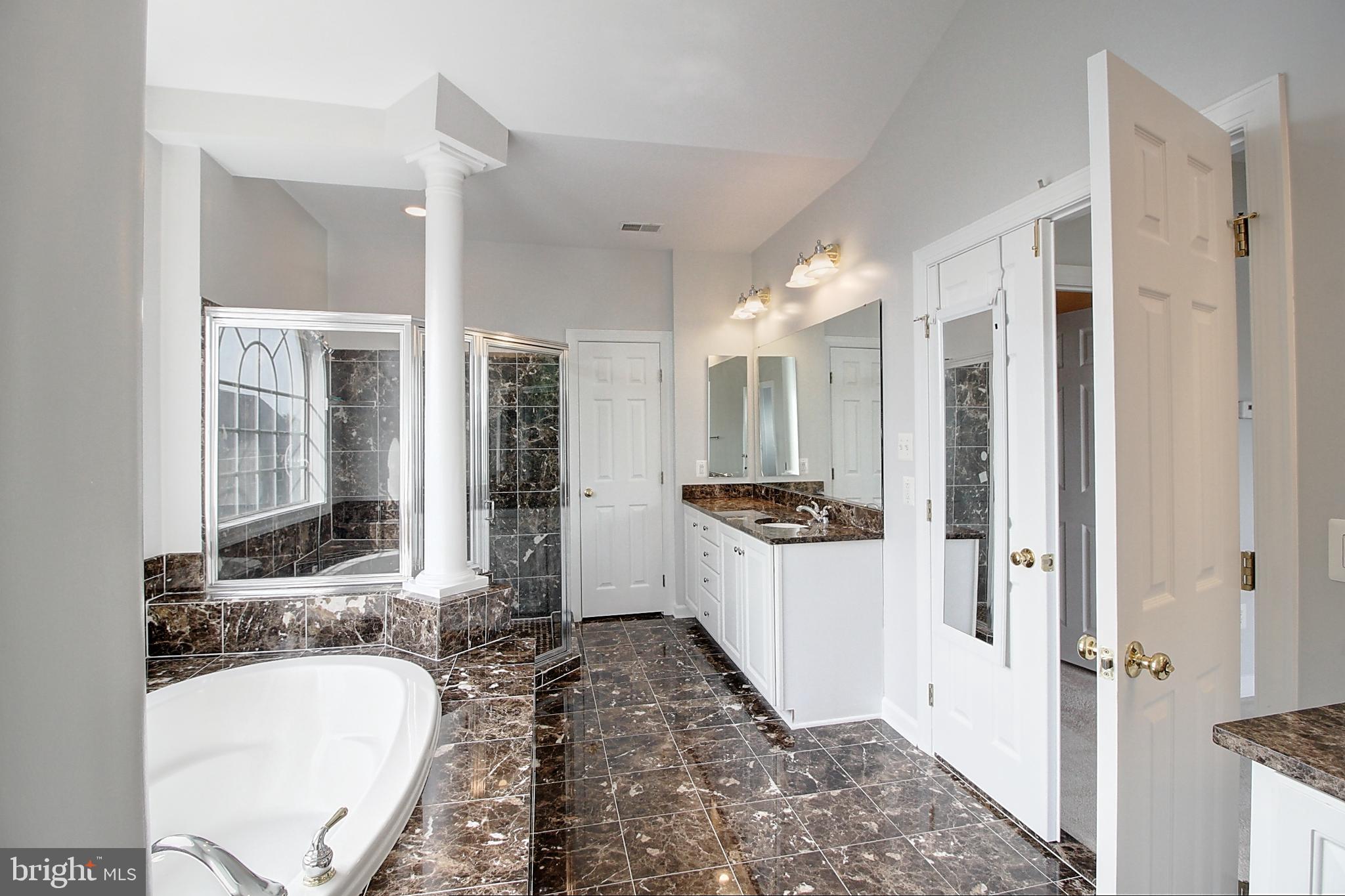 WALNUT RIDGE - Residential Lease