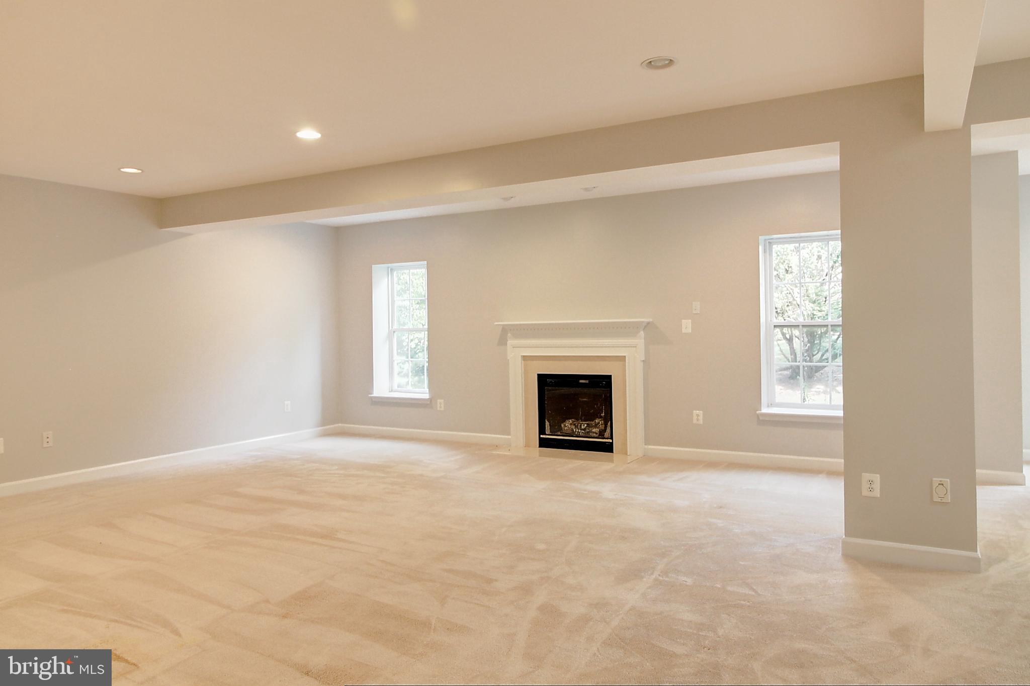 WALNUT RIDGE - Residential Lease