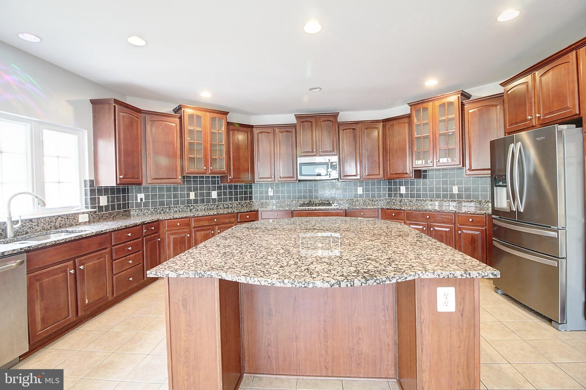 WALNUT RIDGE - Residential Lease