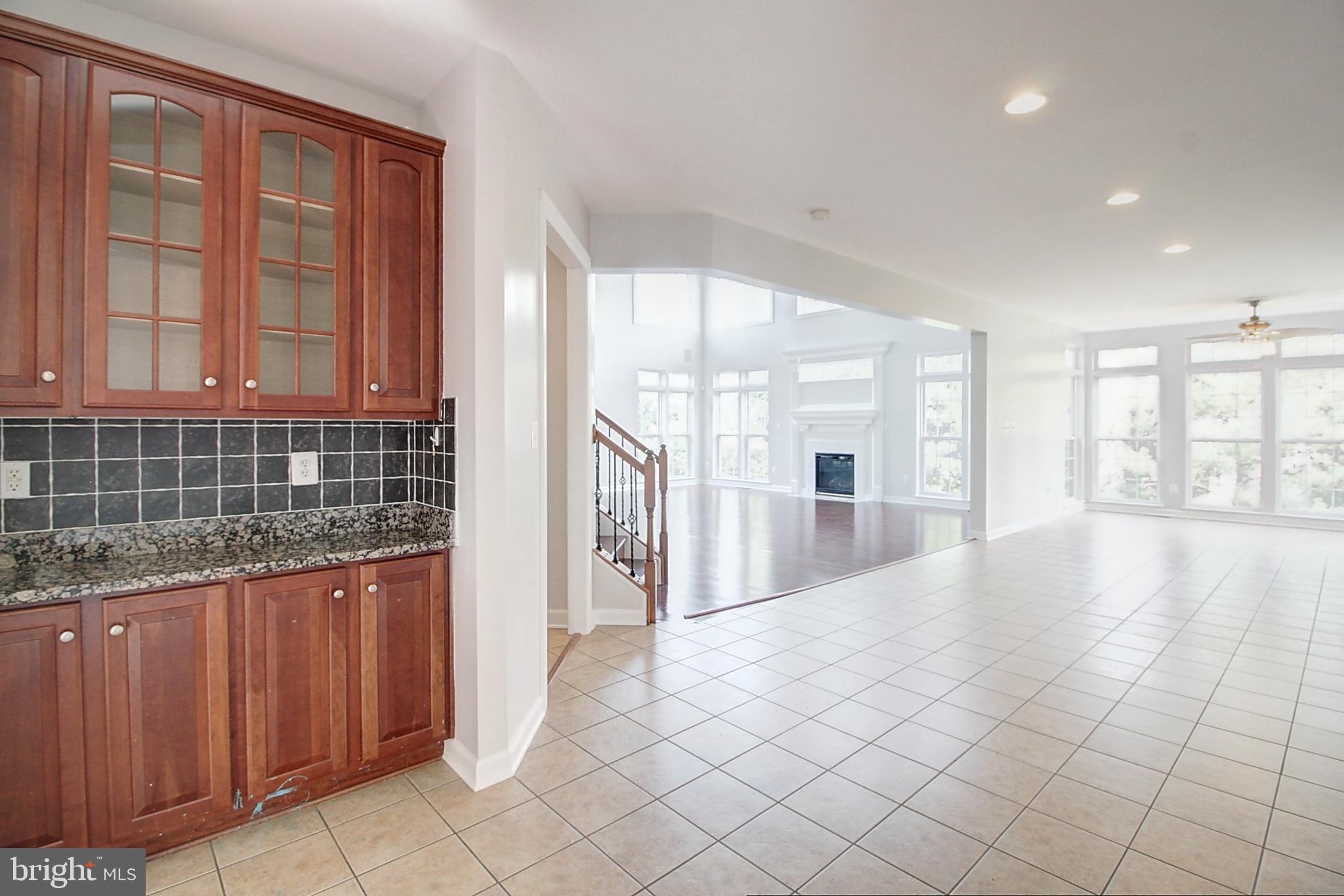 WALNUT RIDGE - Residential Lease