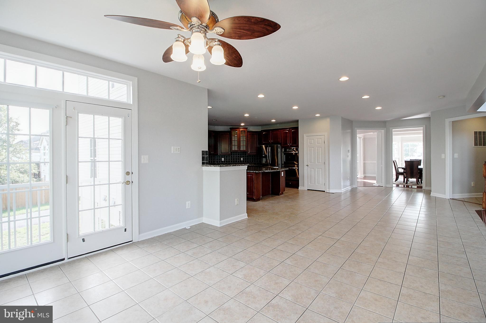 WALNUT RIDGE - Residential Lease