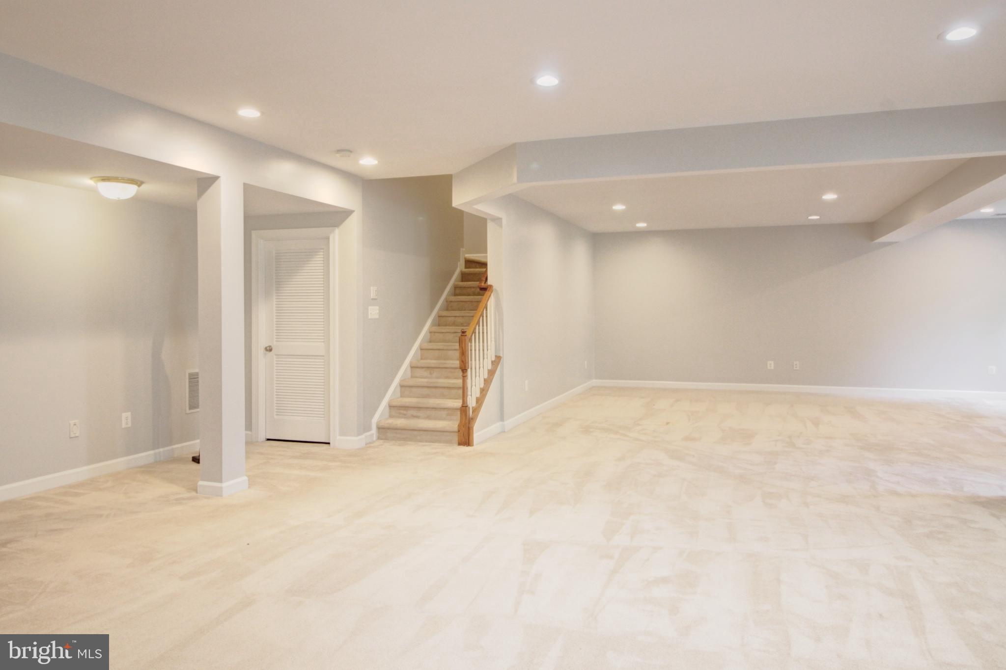 WALNUT RIDGE - Residential Lease