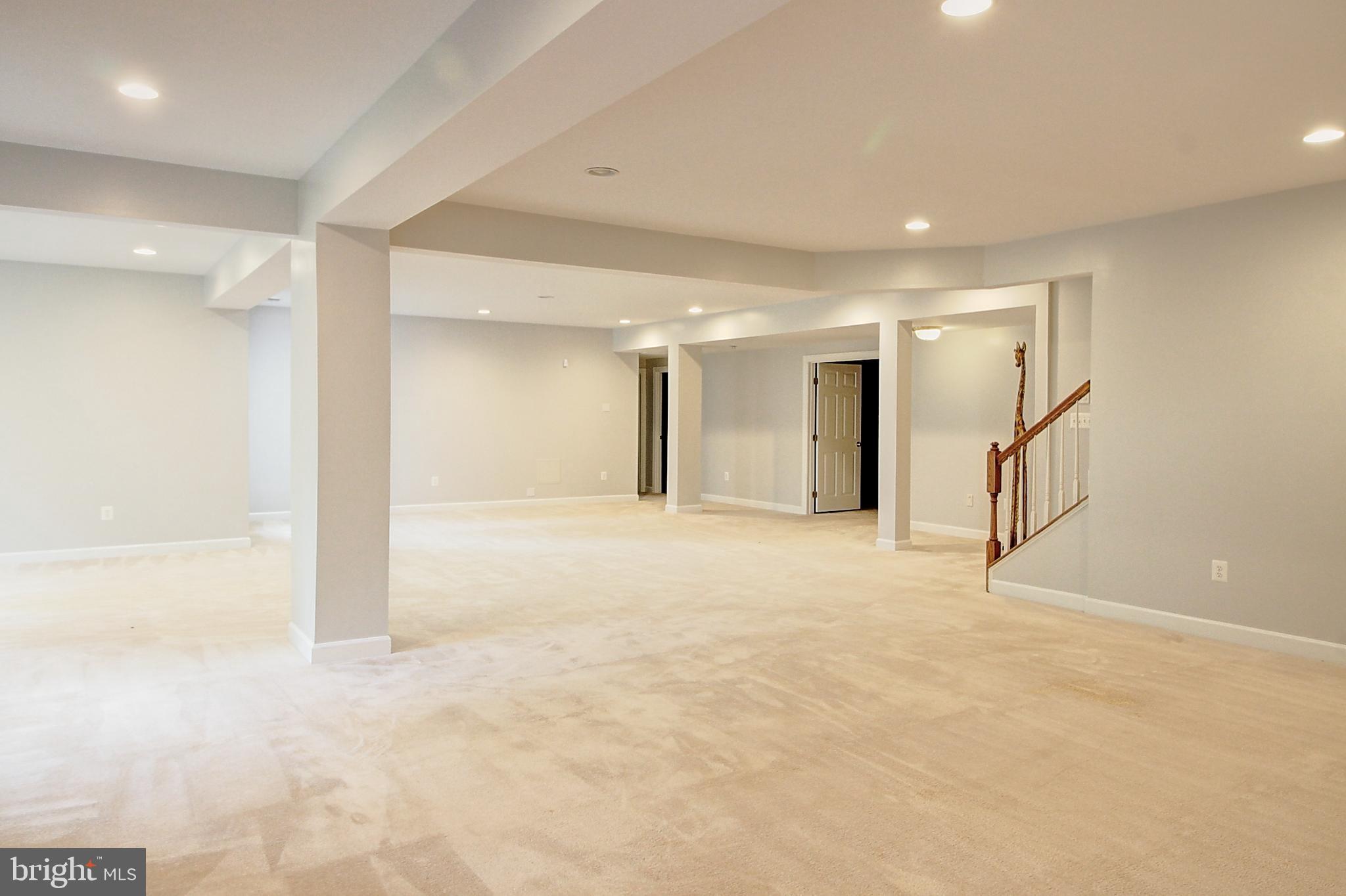 WALNUT RIDGE - Residential Lease